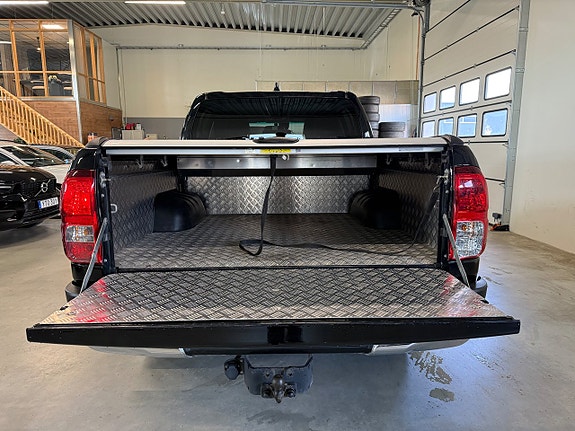 Toyota HiLux 6 of 17