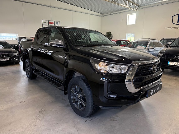Toyota HiLux 16 of 17