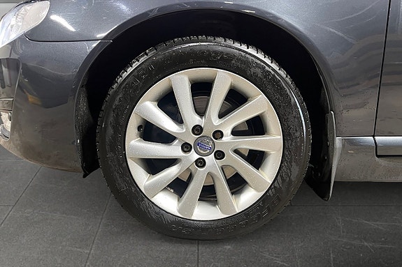 Volvo V70 16 of 17