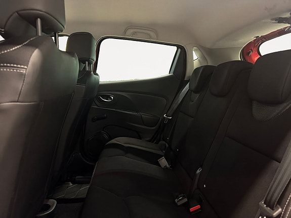 Renault Clio 14 of 20