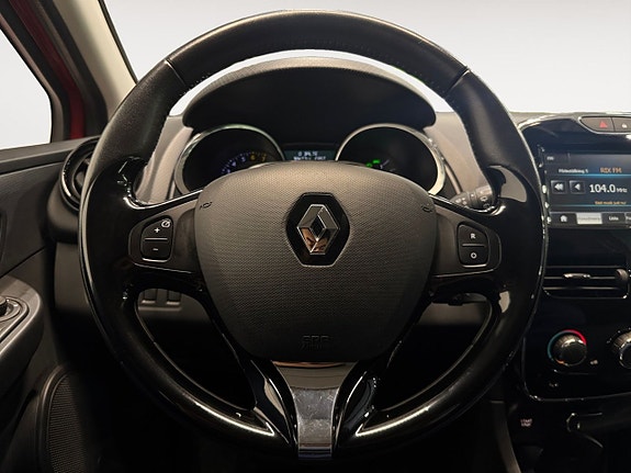 Renault Clio 12 of 20