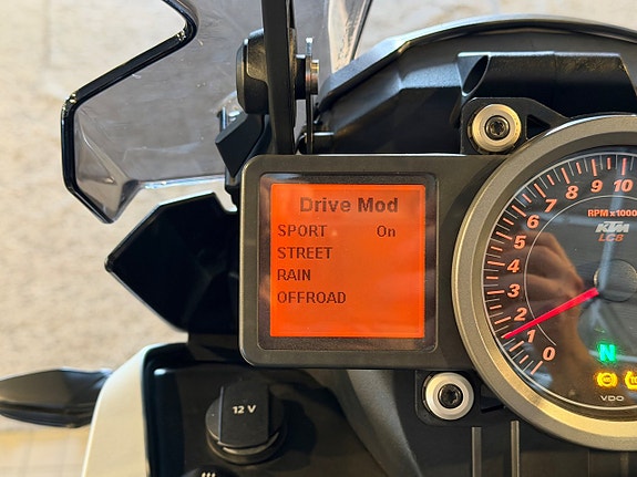 KTM 1190 Adventure Grey 2014 |Värmehandtag| Elektronisk fjädring 16 of 18