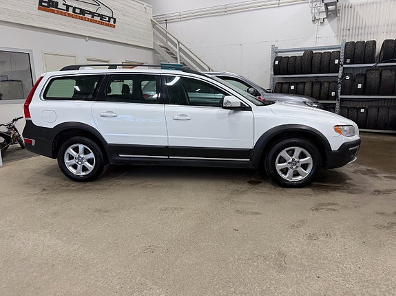 Volvo XC70 9 of 13