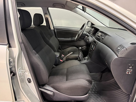 Toyota Corolla 9 of 20