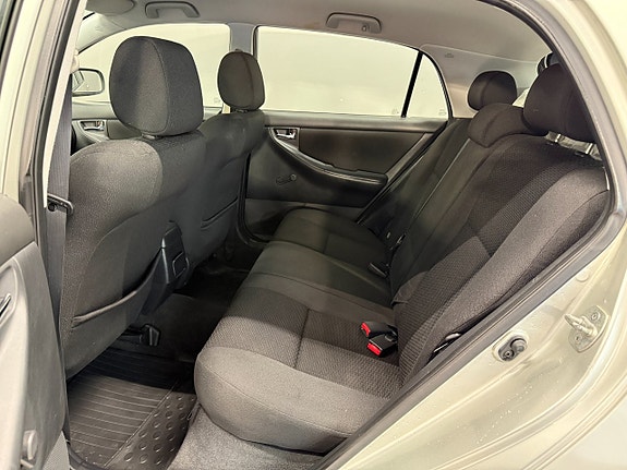 Toyota Corolla 10 of 20