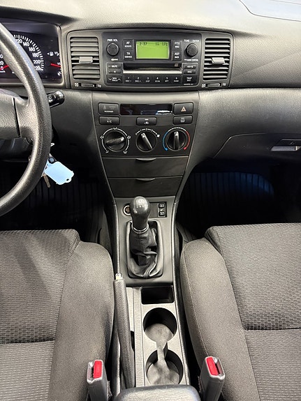 Toyota Corolla 14 of 20