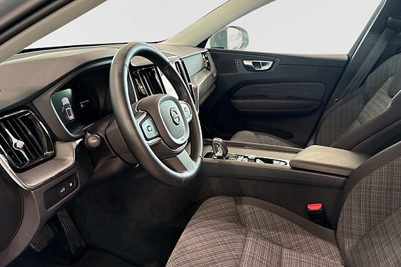 Volvo XC60 7 of 30