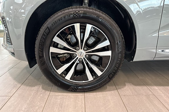 Volvo XC60 18 of 30