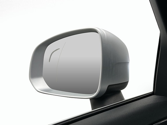 Volvo XC90 10 of 30
