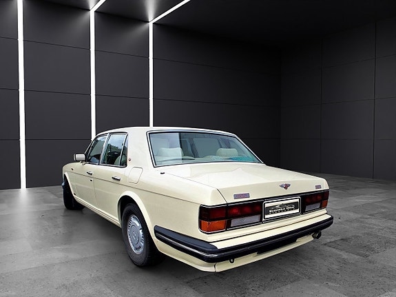 Bentley Turbo R 3 of 18