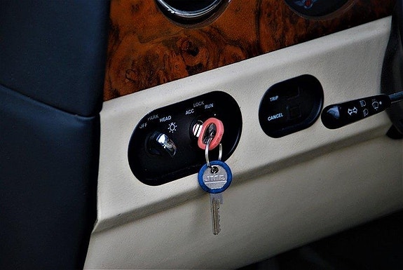Bentley Turbo R 9 of 18