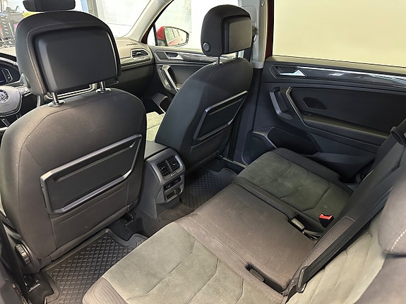 Volkswagen Tiguan Allspace 18 of 30
