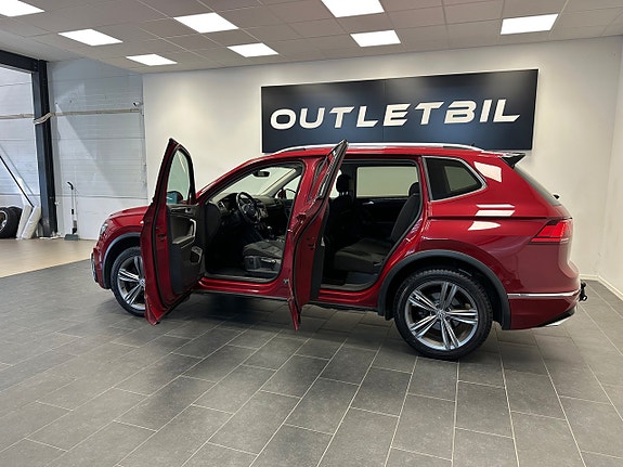 Volkswagen Tiguan Allspace 4 of 30