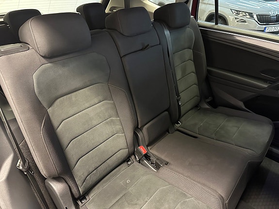 Volkswagen Tiguan Allspace 21 of 30