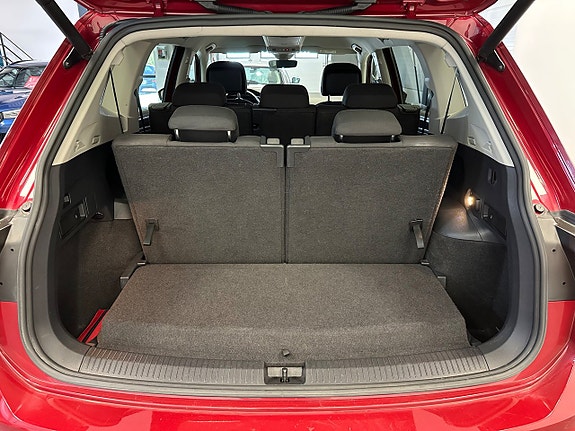 Volkswagen Tiguan Allspace 12 of 30