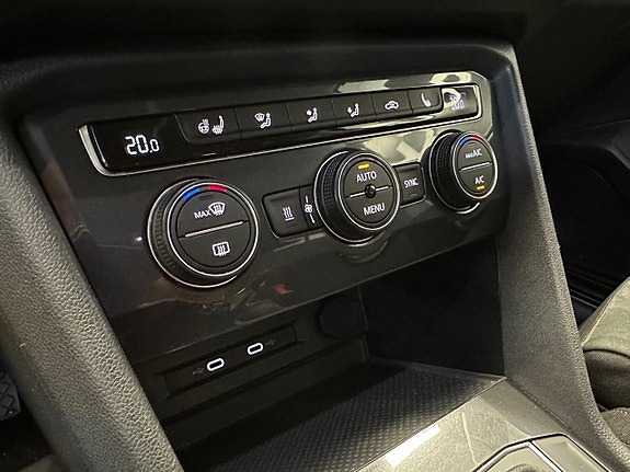 Volkswagen Tiguan Allspace 28 of 30