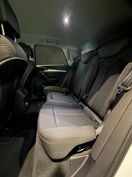 Audi Q5 12 of 19