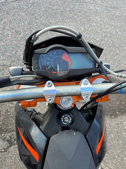 KTM 690 SMC 8 of 10