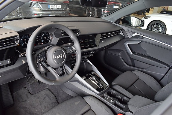 Audi A3 4 of 7