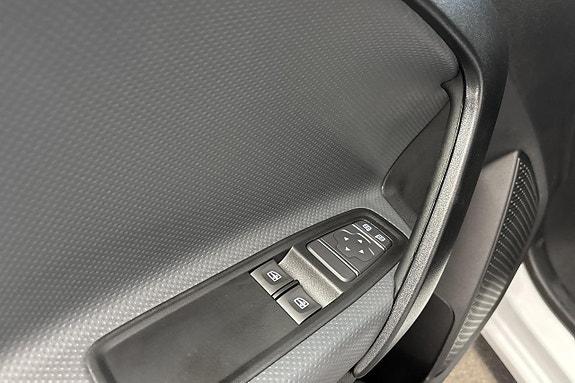 Mercedes-Benz eCitan 17 of 19