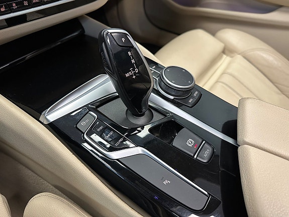 BMW 520d 24 of 30