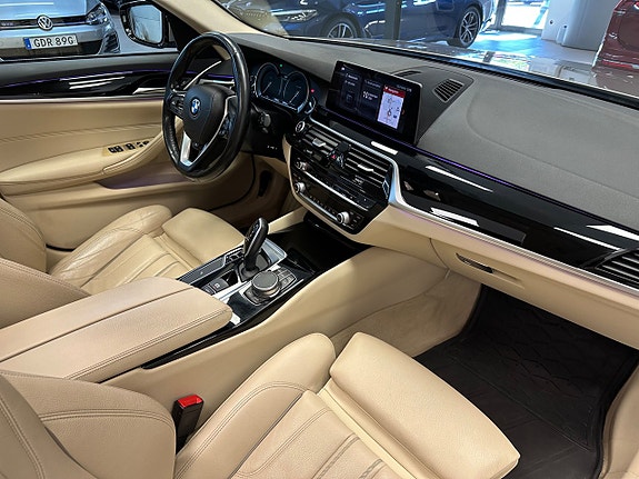 BMW 520d 14 of 30