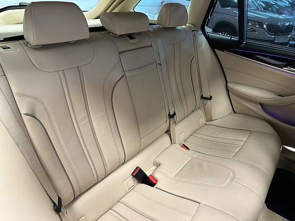 BMW 520d 21 of 30