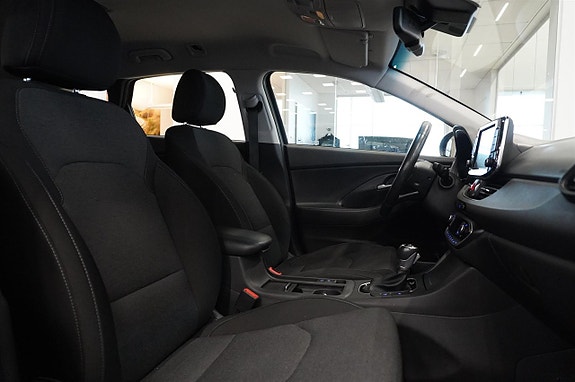 Hyundai i30 4 of 16