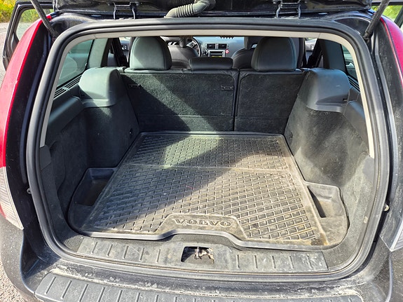 Volvo V50 5 of 15