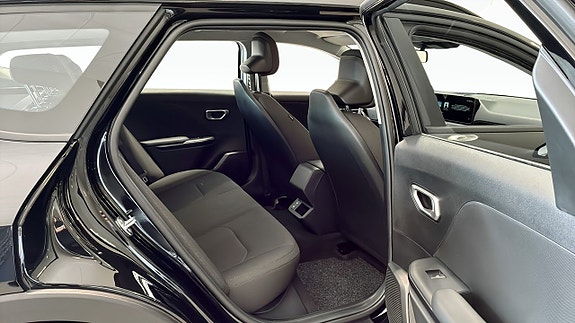Kia K4 5 of 12