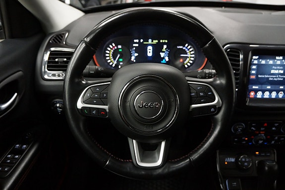 Jeep Compass 10 of 21