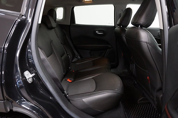 Jeep Compass 13 of 21