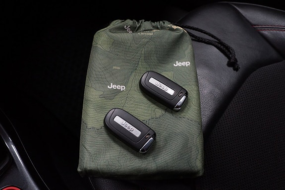Jeep Compass 21 of 21