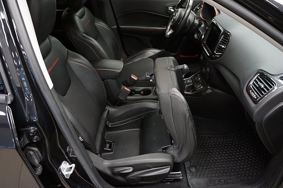 Jeep Compass 12 of 21