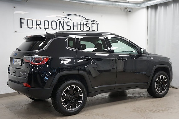 Jeep Compass 4 of 21