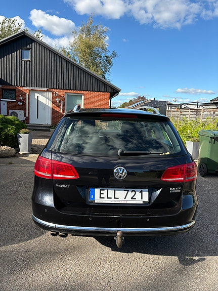 Volkswagen Passat 5 of 6