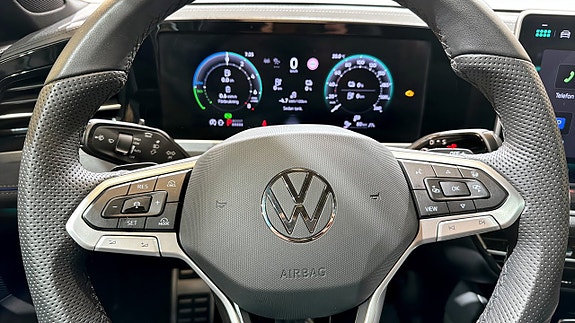 Volkswagen Passat 20 of 23