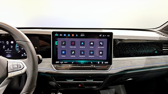 Volkswagen Passat 10 of 23