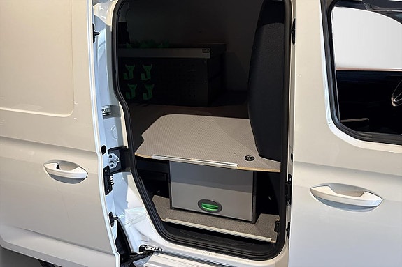 Volkswagen Caddy 12 of 19