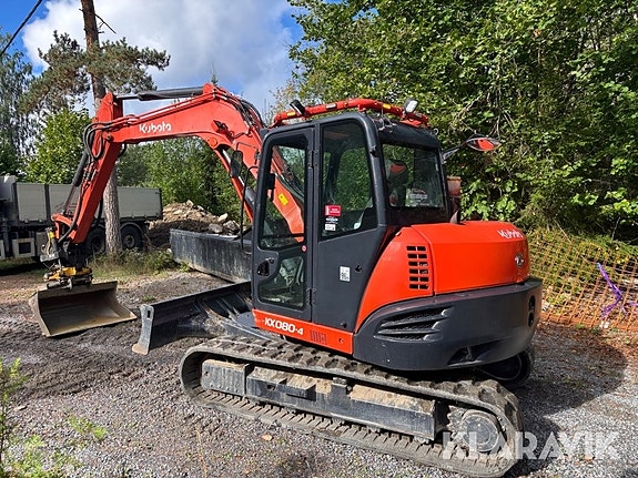 Grävmaskin Kubota KX080-4 med redskap & tiltr 3 of 6