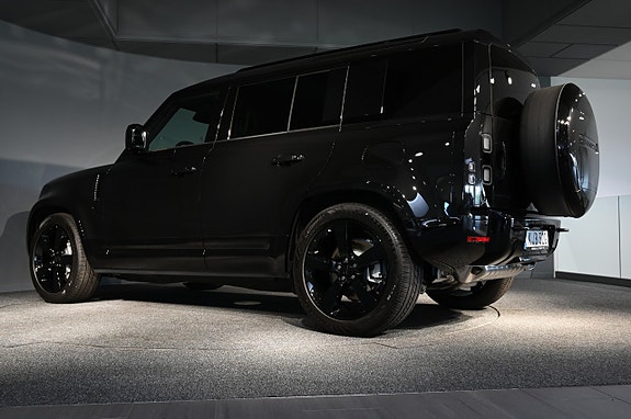 Land Rover Defender 90 4 of 30