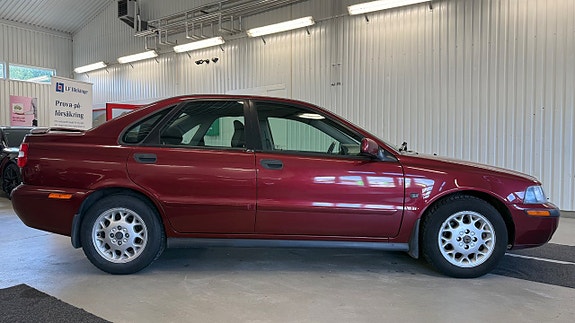 Volvo S40 9 of 19