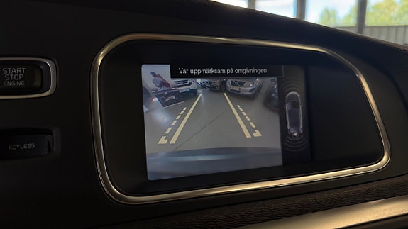 Volvo V40 17 of 26