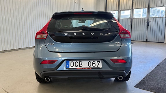 Volvo V40 7 of 26