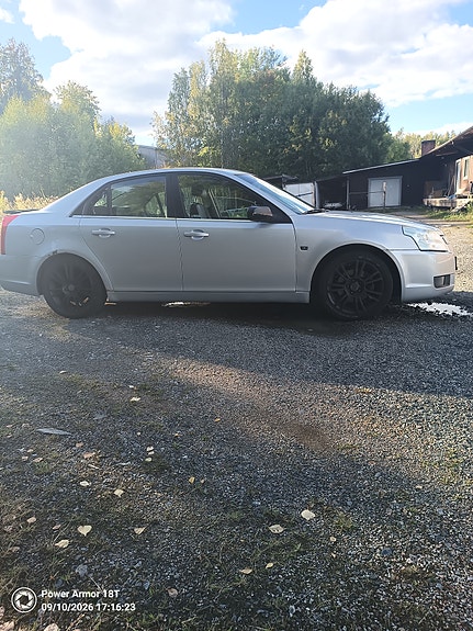 Cadillac BLS 4 of 13