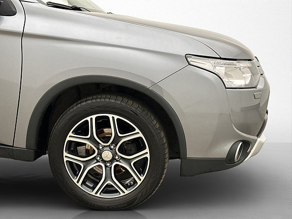 Mitsubishi Outlander 30 of 30
