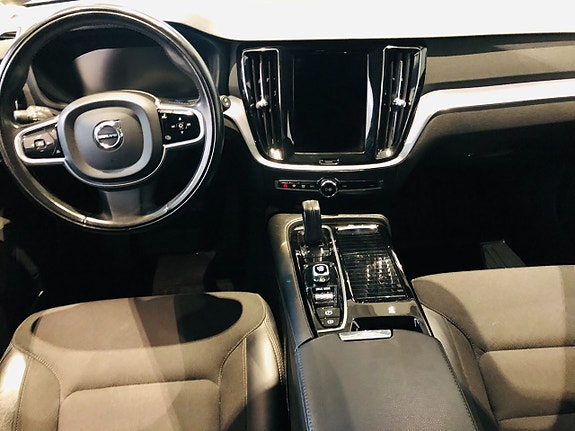 Volvo V60 8 of 9