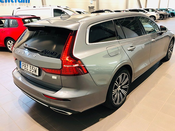 Volvo V60 3 of 9