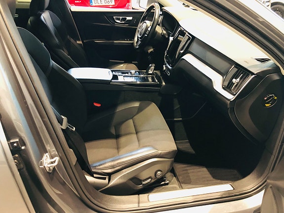Volvo V60 5 of 9