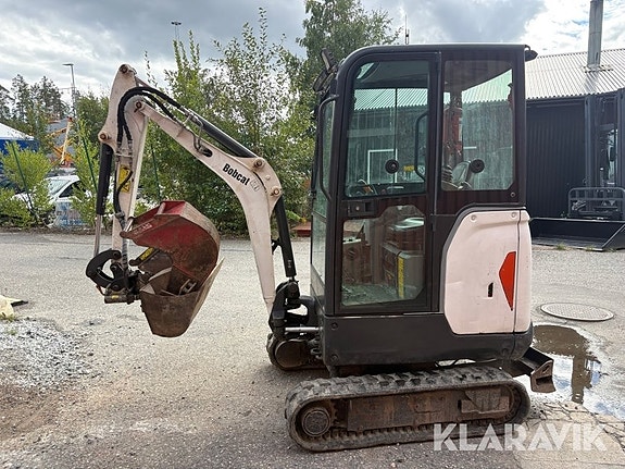 Grävmaskin Bobcat E17 2 of 6